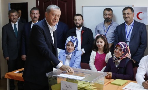 Gülen diz que a urna não é tudo numa democracia