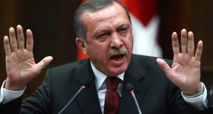 Presidente turco pede jornalistas definidos como terroristas