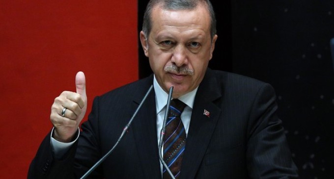 Ataques terroristas ajudam a ofensiva de Erdogan na Turquia