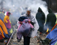 Refugiados ameaçam se matar se forem expulsos da Grécia para Turquia