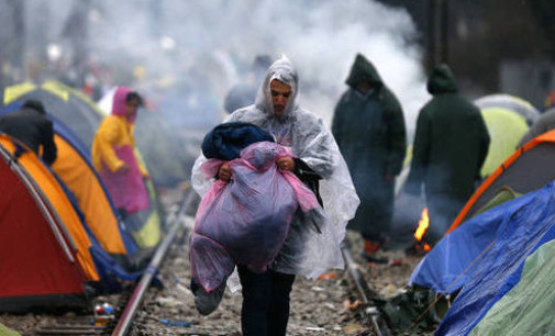 Refugiados ameaçam se matar se forem expulsos da Grécia para Turquia