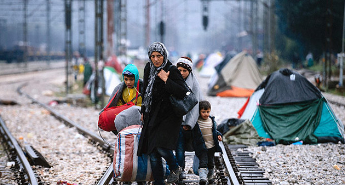 Macedônia fecha fronteira com Grécia para bloquear entrada de refugiados