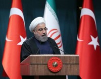 Rouhani pede por uma cooperação econômica mais próxima com a Turquia