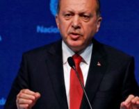 Erdogan ameaça barrar acordo com UE sobre refugiados