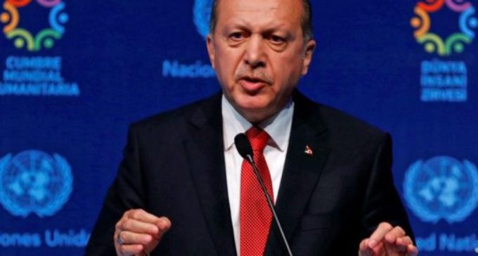 Erdogan ameaça barrar acordo com UE sobre refugiados