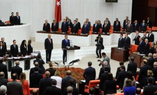 Turquia elimina imunidade parlamentar