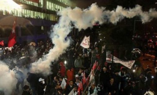 Tutores demitem 600 jornalistas do grupo Feza