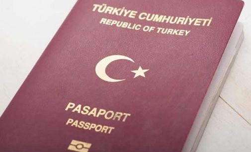 Turquia invalida mais de 49 mil passaportes