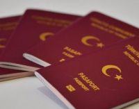 Como o governo turco cancela o passaporte de críticos