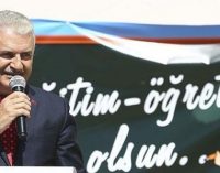 “Não tolerem colegas que simpatizem com Gulen, PKK”, fala premiê aos professores