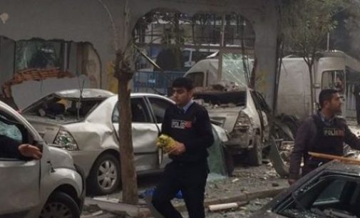 Explosão de moto perto de delegacia em Istambul fere 5