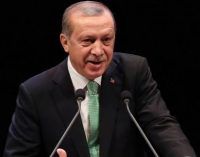 Erdogan: Se 3 milhões de refugiados marcharem para a Europa, a UE não saberá o que fazer