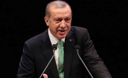 Erdogan: Se 3 milhões de refugiados marcharem para a Europa, a UE não saberá o que fazer