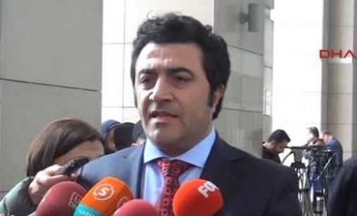 Advogado exorta monitoramento internacional em prisões turcas devido a alegações de rebelião falsa