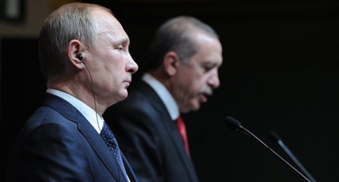 Porque a administração de Obama empurrou a Turquia para os braços da Rússia?