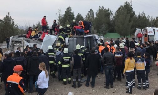 3 policiais mortos, 3 feridos em explosão em Diyarbakir