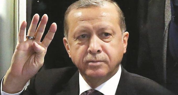 Turquia: Erdogan acerca-se do sultanato