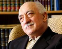 Gulen estende condolências às vítimas do ataque à casa noturna em Istambul