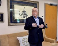 Clérigo turco nega envolvimento em tentativa de golpe