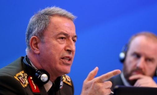 Chefe do exército diz que operação turca em al-Bab terminou
