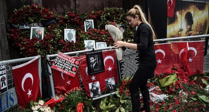 Suspeito de ser o planejador do ataque à Reina preso em Istambul