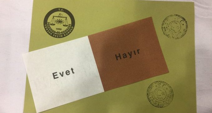 O eclipse da democracia, na Turquia, após o referendo pró-Recep Tayyip Erdoğan