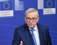 Juncker diz que Turquia se afasta da Europa a “passos gigantescos”