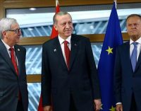 Turquia e autoridades da UE tentam melhorar relação bilateral