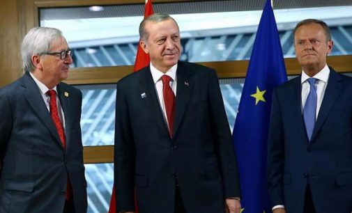 Turquia e autoridades da UE tentam melhorar relação bilateral