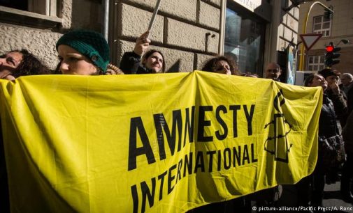 HRW exige que Turquia liberte presidente da Anistia Internacional