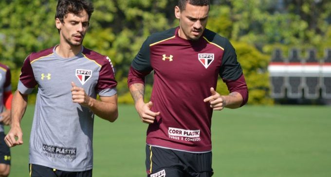 Maicon acerta detalhes de ida à Turquia; São Paulo receberá 50% à vista