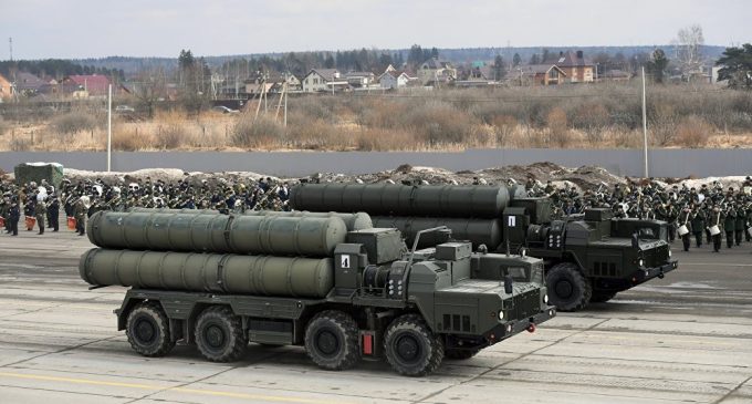 OTAN: Turquia não informou à aliança sobre compra do S-400 da Rússia