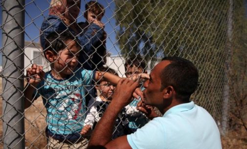 Sírios deportados ilegalmente pela Turquia
