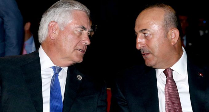 Tillerson: Os EUA estão preocupados com a detenção de funcionários do consulado