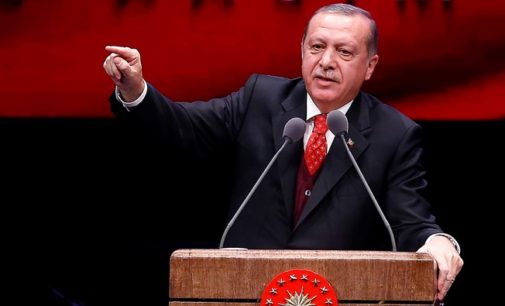 Erdogan diz que Trump e Putin estão enganando o mundo sobre a Síria