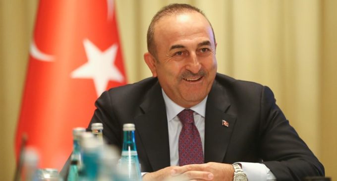 Ministro turco diz que Ancara busca laços melhores com Berlim em 2018