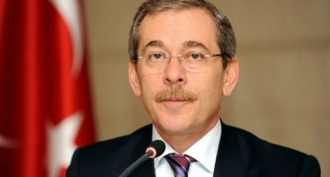 Co-fundador do AKP indiciado sob acusações de insultar Erdogan