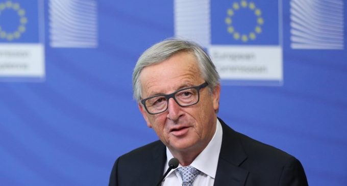 Juncker da União Europeia diz que Turquia deve libertar 2 soldados gregos