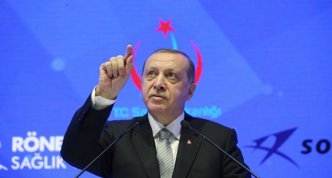 Erdogan é a única esperança para os muçulmanos, diz ministro turco