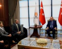 Senadoras dos EUA elogiam reunião com Erdogan, provocando reação no Twitter