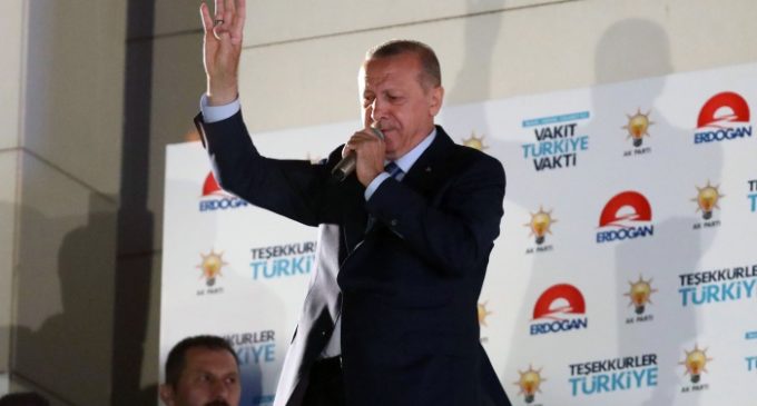Erdogan assume deveres e responsabilidades do Gabinete com decreto