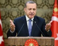 Autoritarismo de Erdogan provoca fuga de cérebros e de capital na Turquia