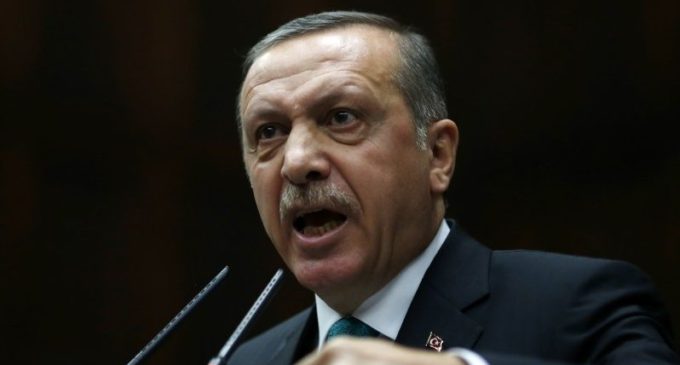 Erdogan jura matar pessoas inocentes