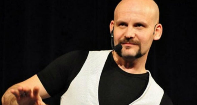 Comediante turco condenado a 5 anos por “terrorismo”