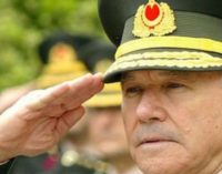 Ex-comandante da Turquia morto por coronavírus