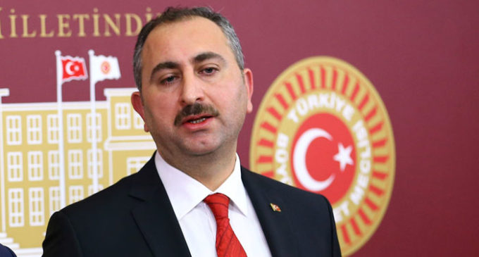 Autoridades turcas investigam 750 por crimes ligados ao coronavírus