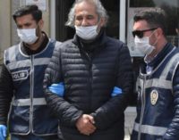 Jornalista turco detido por zombar da campanha de doação de Erdoğan