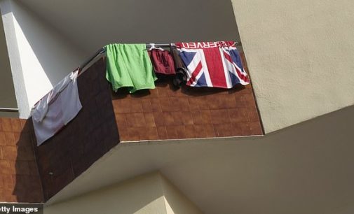 Turquia detém homem por pendurar toalha do Reino Unido na janela