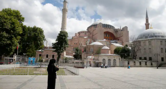 Tribunal turco abre caminho para o museu Santa Sofia se tornar uma mesquita novamente