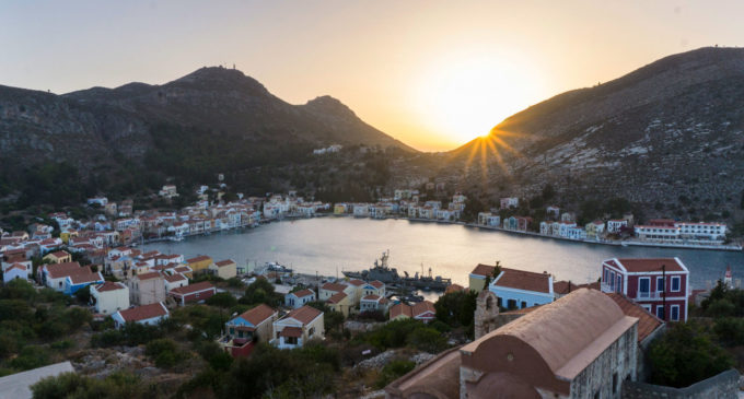 Esta Ilha grega quer fim de rixa entre Grécia e Turquia